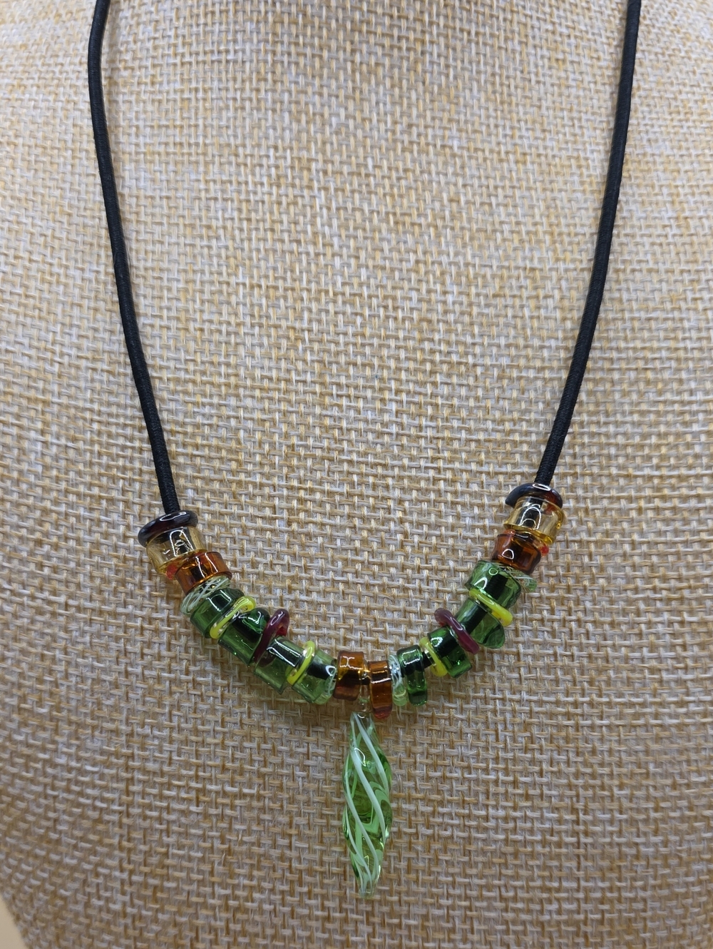 Handmade Green Glass Bead Pendant Necklace Elastic Cord